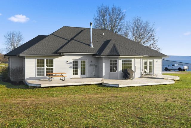 5267 W Nokes Lane, Brookline, MO 65619