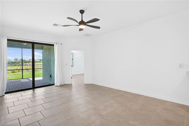 19488 Hinkley DR, Estero, FL 33928