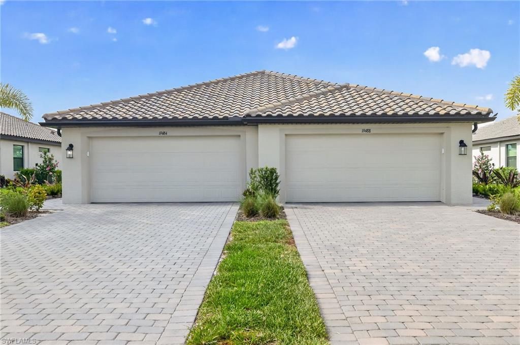 19488 Hinkley DR, Estero, FL 33928