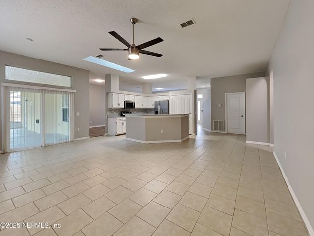 250 PARKVIEW Drive, Palm Coast, FL 32164