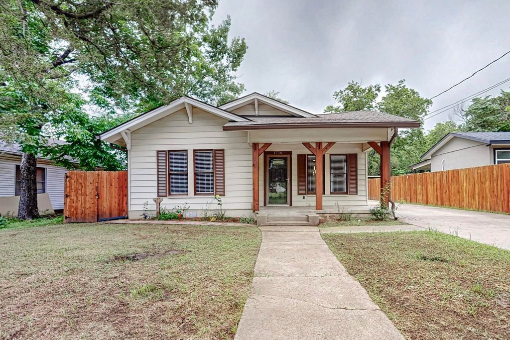 1716 W 1st Avenue, Corsicana, TX 75110