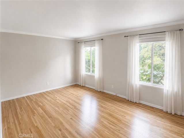 1005 Stradella, Los Angeles, CA 90077