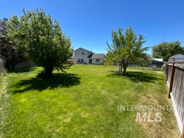 914 S Chestnut, Nampa, ID 83686