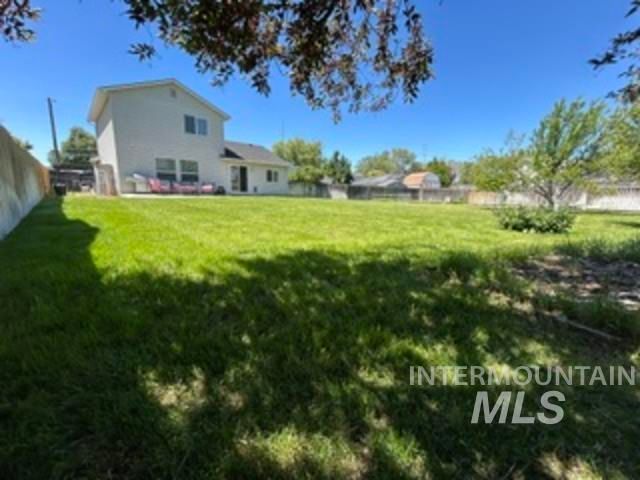 914 S Chestnut, Nampa, ID 83686