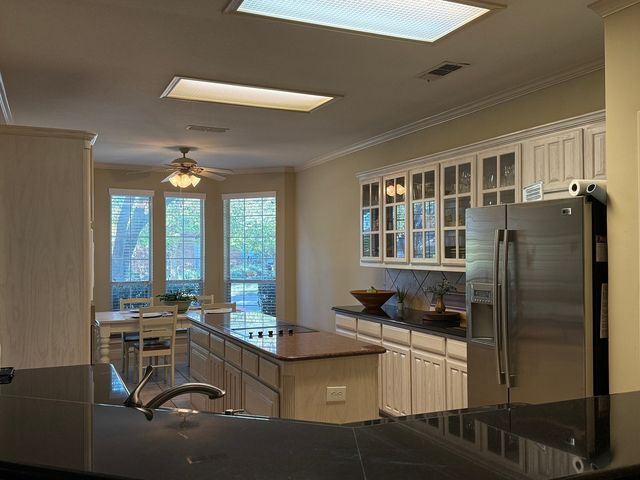 6905 Vista Ridge Court, Fort Worth, TX 76132