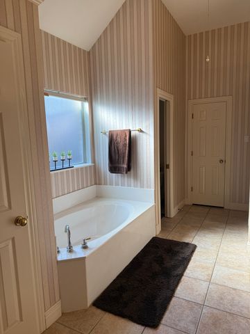 6905 Vista Ridge Court, Fort Worth, TX 76132