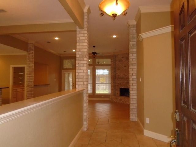 6905 Vista Ridge Court, Fort Worth, TX 76132