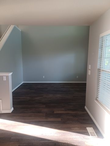 185 N 50 W, Centerville, UT 84014