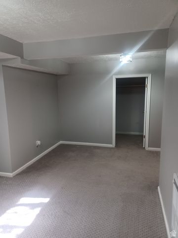 185 N 50 W, Centerville, UT 84014