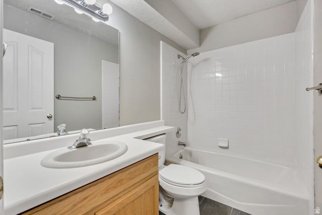 185 N 50 W, Centerville, UT 84014