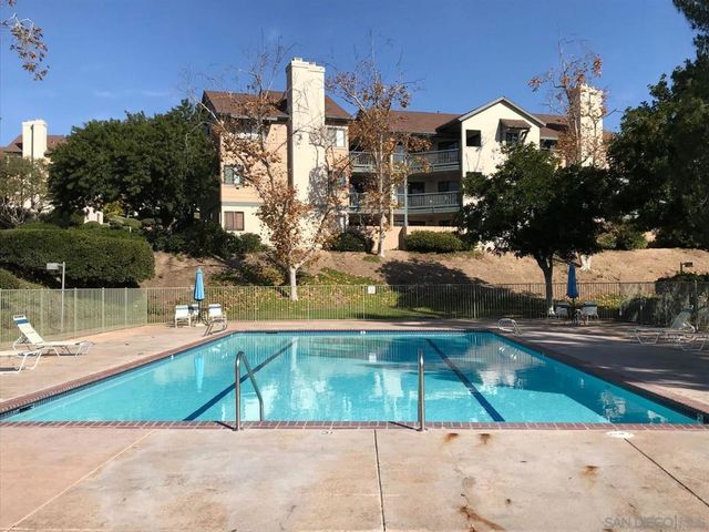 3021 Golden Oak Way, Spring Valley, CA 91978