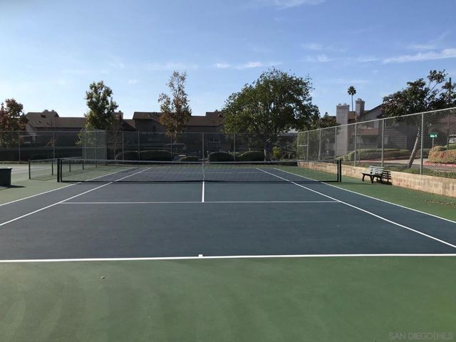 3021 Golden Oak Way, Spring Valley, CA 91978