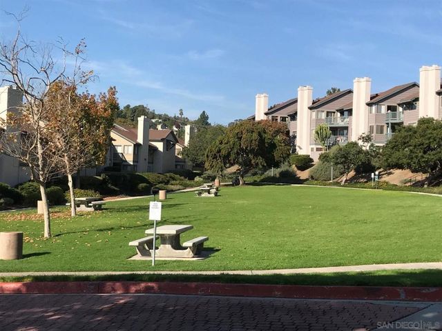 3021 Golden Oak Way, Spring Valley, CA 91978