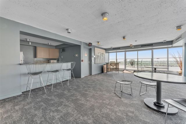 8200 E Jefferson Ave 1610, Detroit, MI 48214