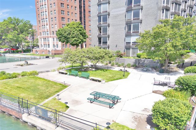 8200 E Jefferson Ave 1610, Detroit, MI 48214