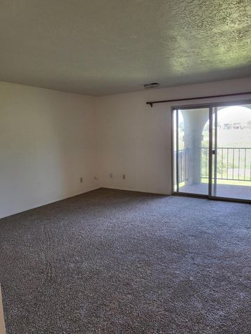 829 Country Club Drive SE APT 2A, Rio Rancho, NM 87124