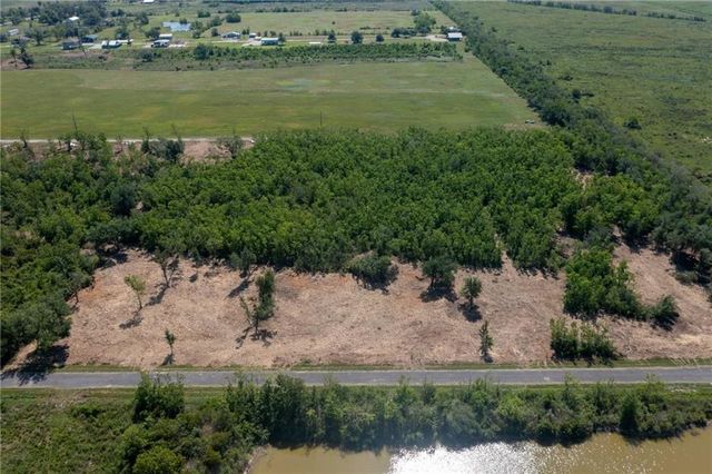 Brister Lane, Lake Charles, LA 70607