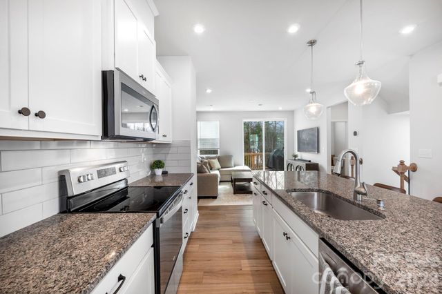 1230 Keydet Drive 31, Charlotte, NC 28216