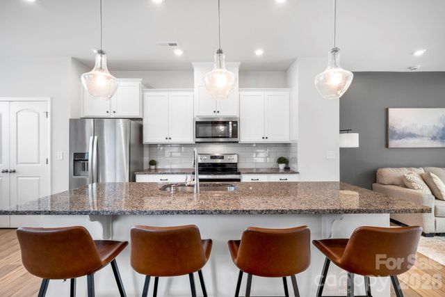 1230 Keydet Drive 31, Charlotte, NC 28216