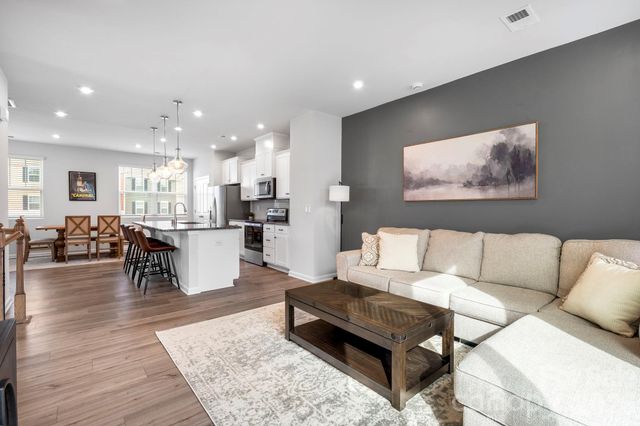 1230 Keydet Drive 31, Charlotte, NC 28216