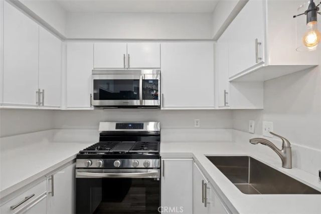 801 Pine Avenue 401, Long Beach, CA 90813