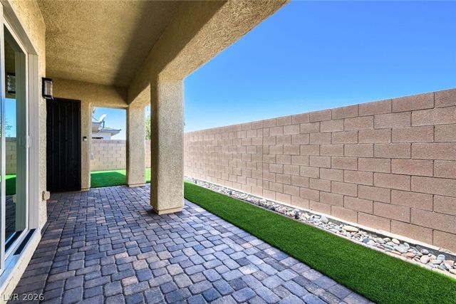 488 Sterling Falls Avenue, Henderson, NV 89011