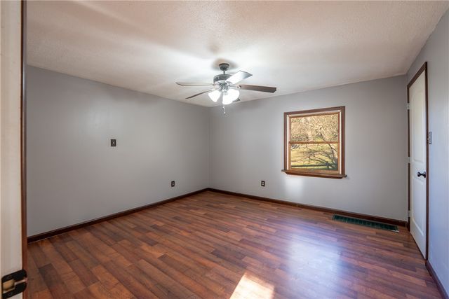 116 Mulling Ln, Mt Pleasant Twp, PA 15650