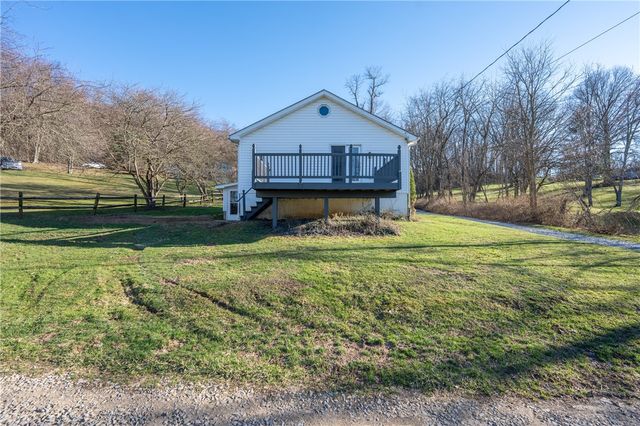 116 Mulling Ln, Mt Pleasant Twp, PA 15650