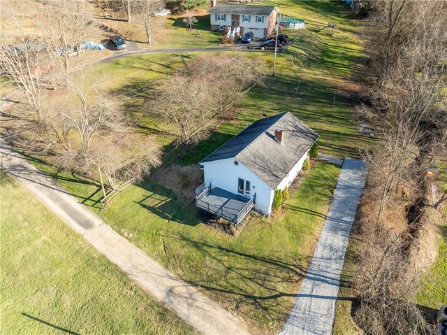 116 Mulling Ln, Mt Pleasant Twp, PA 15650