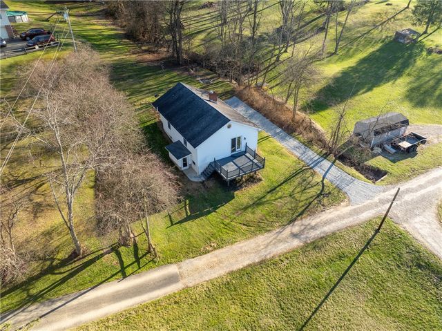 116 Mulling Ln, Mt Pleasant Twp, PA 15650