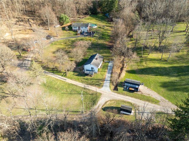 116 Mulling Ln, Mt Pleasant Twp, PA 15650