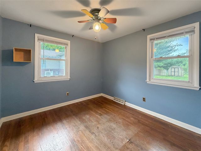 7171 NW 54th Avenue, Urbandale, IA 50322