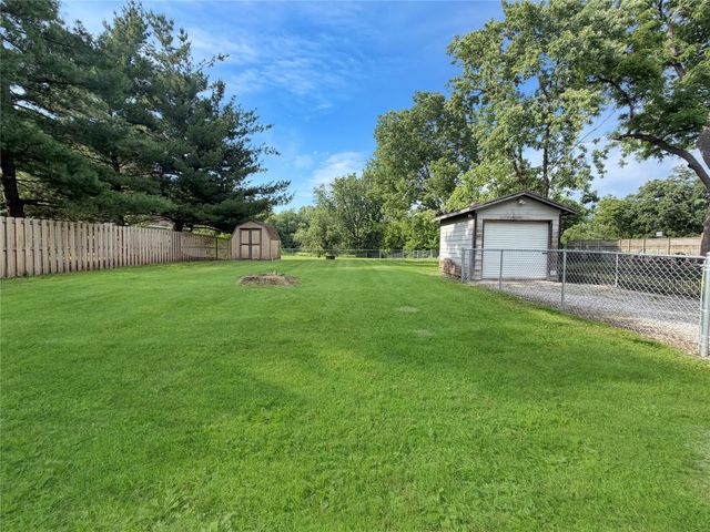 7171 NW 54th Avenue, Urbandale, IA 50322