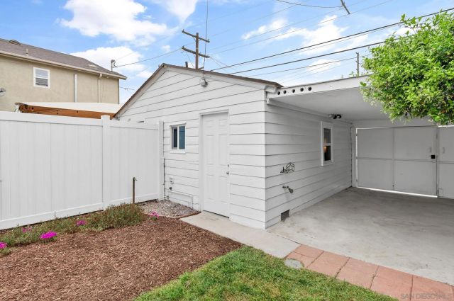 4561 Bancroft, San Diego, CA 92116