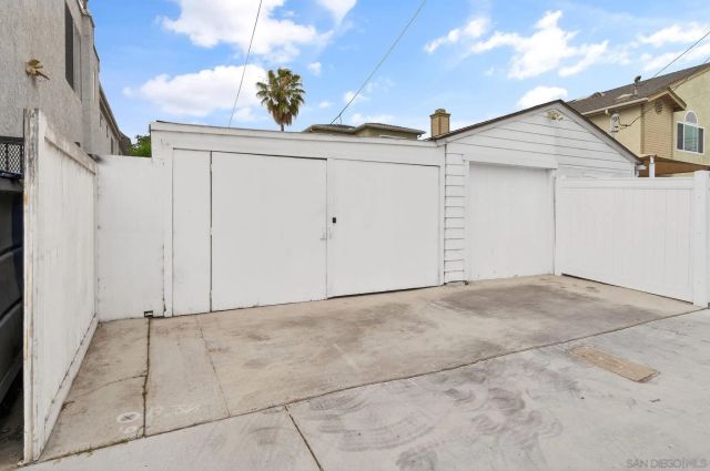 4561 Bancroft, San Diego, CA 92116