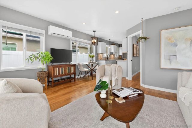 4561 Bancroft, San Diego, CA 92116