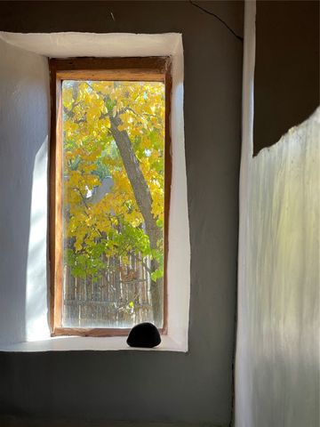 1300 Upper Canyon Road A&B, Santa Fe, NM 87501