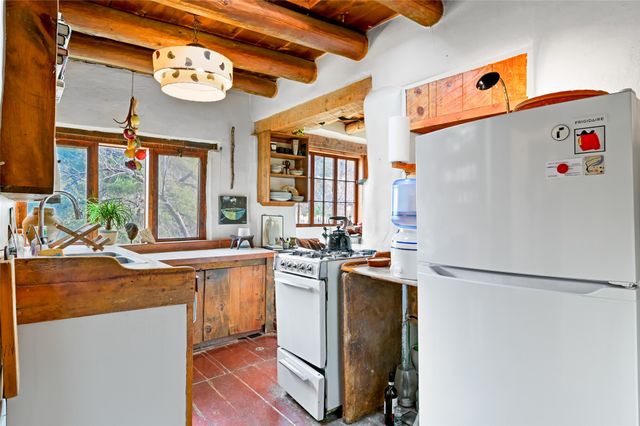 1300 Upper Canyon Road A&B, Santa Fe, NM 87501