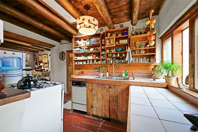 1300 Upper Canyon Road A&B, Santa Fe, NM 87501