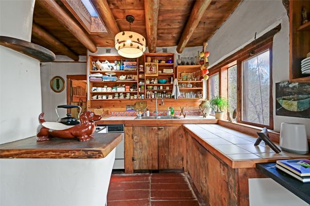 1300 Upper Canyon Road A&B, Santa Fe, NM 87501