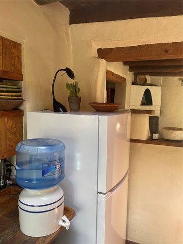 1300 Upper Canyon Road A&B, Santa Fe, NM 87501