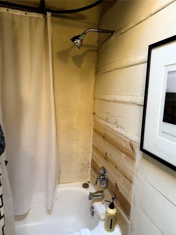 1300 Upper Canyon Road A&B, Santa Fe, NM 87501