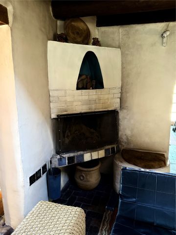 1300 Upper Canyon Road A&B, Santa Fe, NM 87501