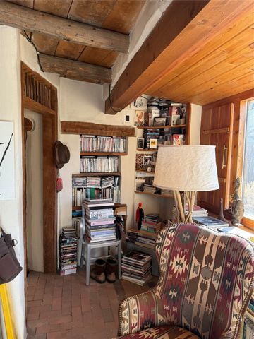 1300 Upper Canyon Road A&B, Santa Fe, NM 87501