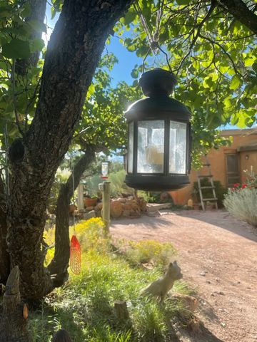 1300 Upper Canyon Road A&B, Santa Fe, NM 87501