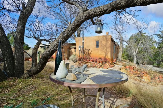 1300 Upper Canyon Road A&B, Santa Fe, NM 87501