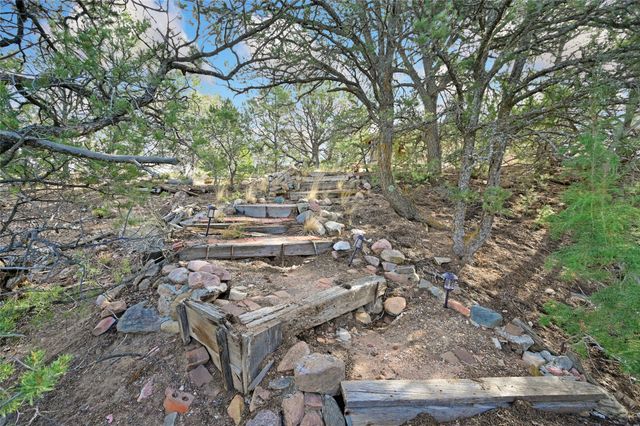 1300 Upper Canyon Road A&B, Santa Fe, NM 87501