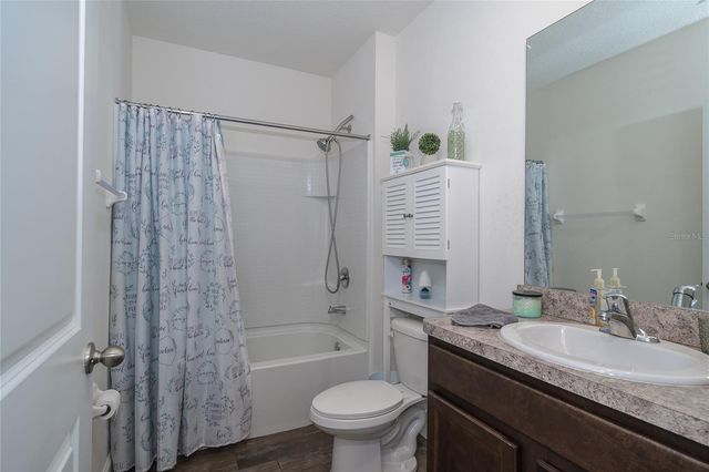 35900 HILLBROOK AVENUE, Zephyrhills, FL 33541