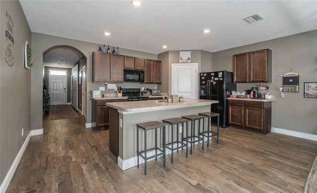 35900 HILLBROOK AVENUE, Zephyrhills, FL 33541