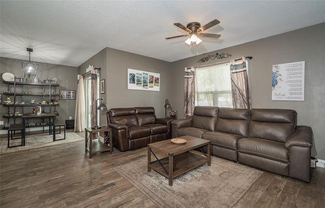 35900 HILLBROOK AVENUE, Zephyrhills, FL 33541